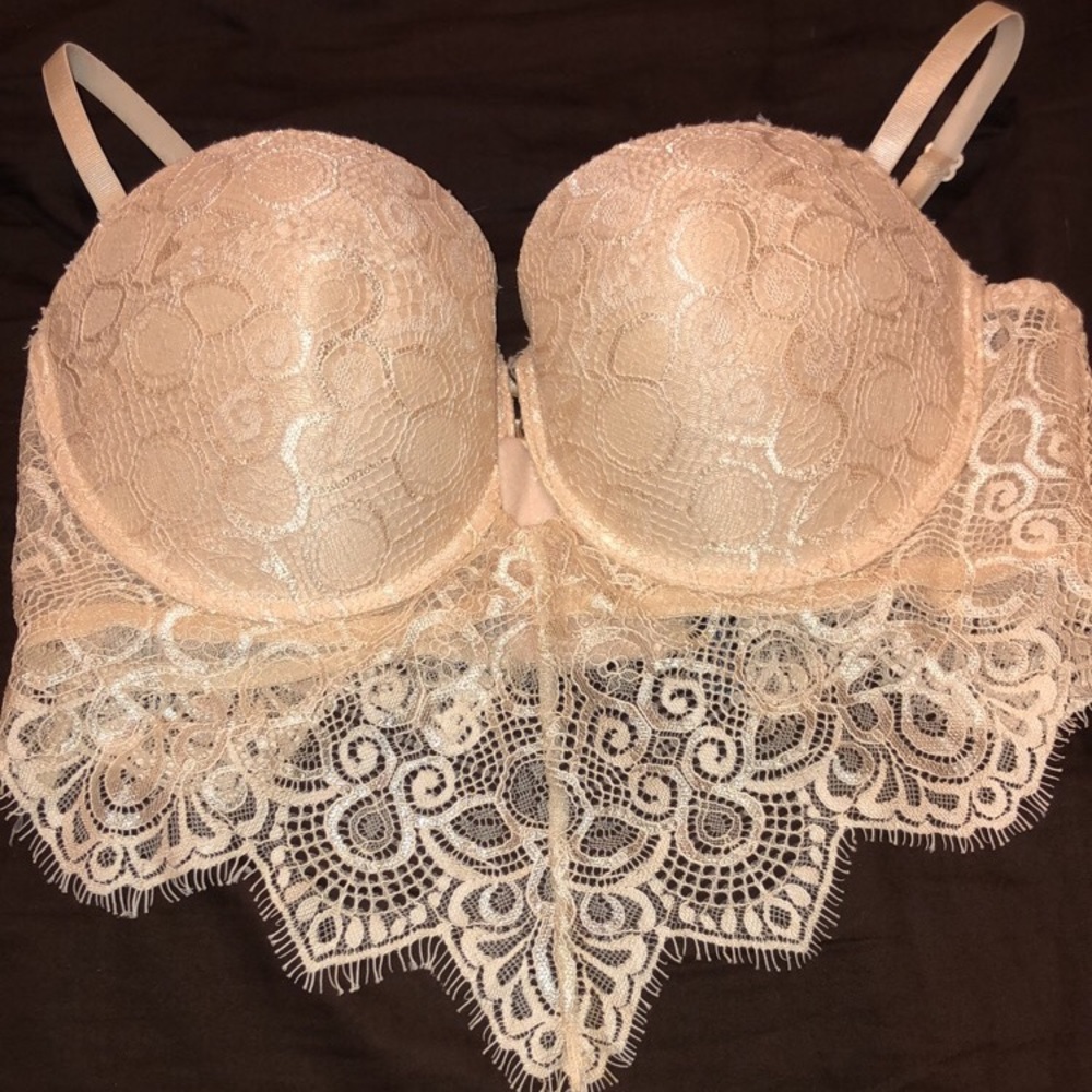 Beautiful lace detailed bralette top made by BEBE